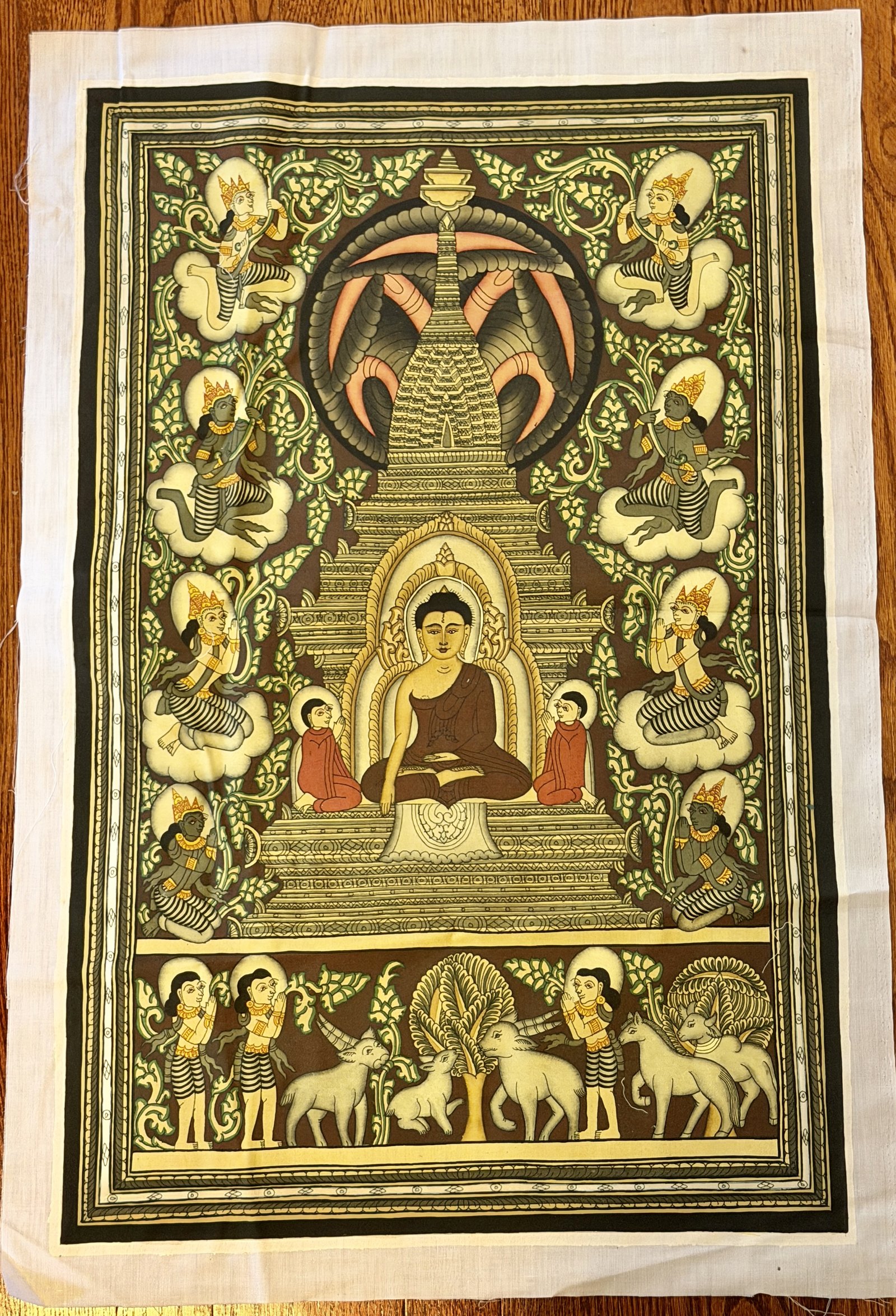 Peinture sur coton, Bouddha en bhumisparsa mudra sous un naga, huit devas sur nuages